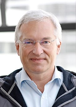 Mr  Hans-Jörg Bauer