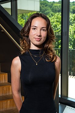 Frau  Katharina Ulmann
